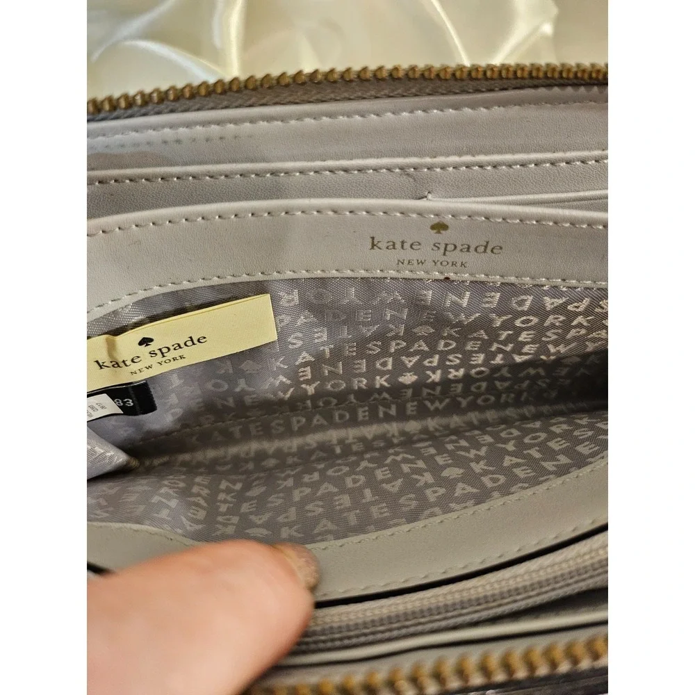 KATE SPADE Neda Grove Street Knowledge Full Zip Long Continental Wallet Grey
